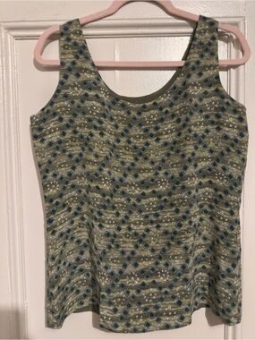 Vintage Sleeveless Green Patterned Women's Tank Top. Size 8. Very good condition